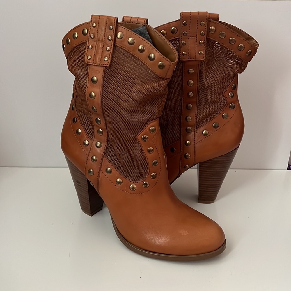 BCBG Western Booties *Never Worn*